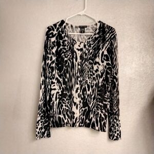 New York & Company Animal Print Sweater   Size  L